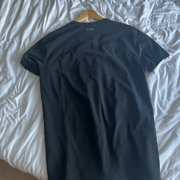 Hugo Boss T size Large - Picture 2 of 3